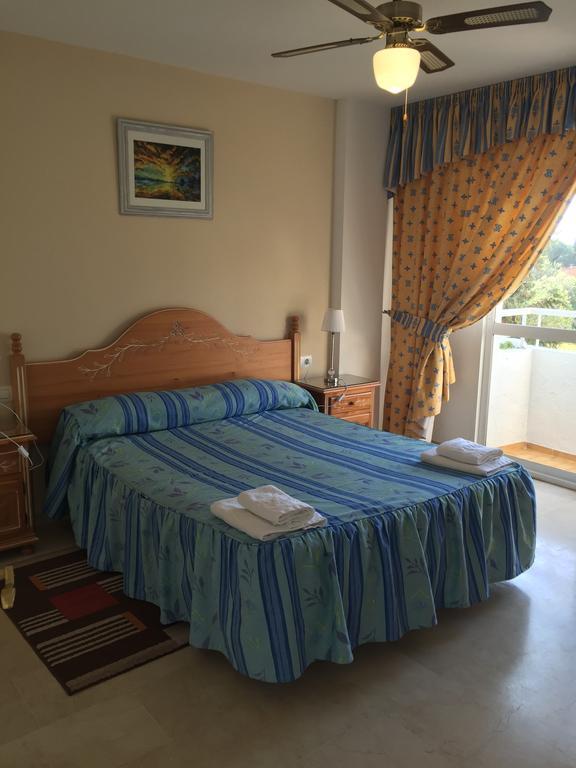 Playa Real Apartment Marbella Room photo